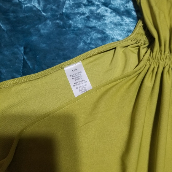 Women's clothes - Picture 15 of 16